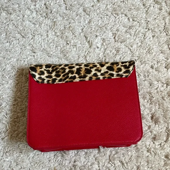 Red bag - Picture 3 of 13